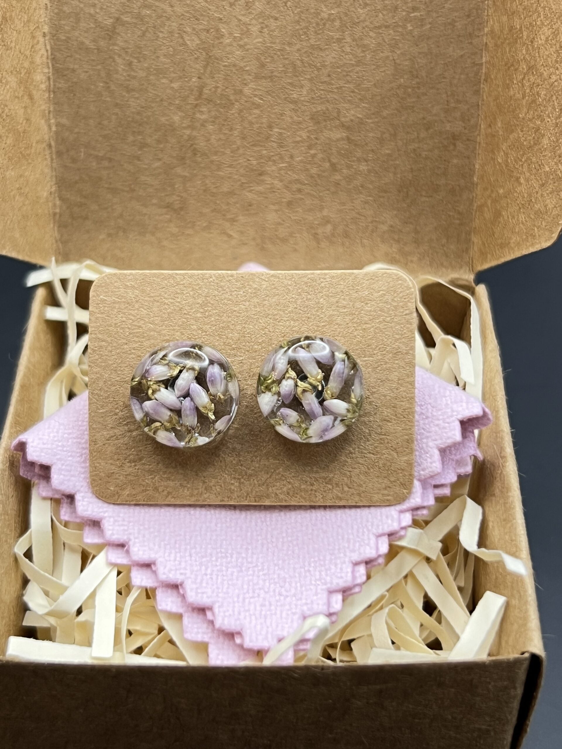 Purple heather small round stainless steel stud earrings