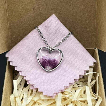 Dianthus petal heart stainless steel resin necklace