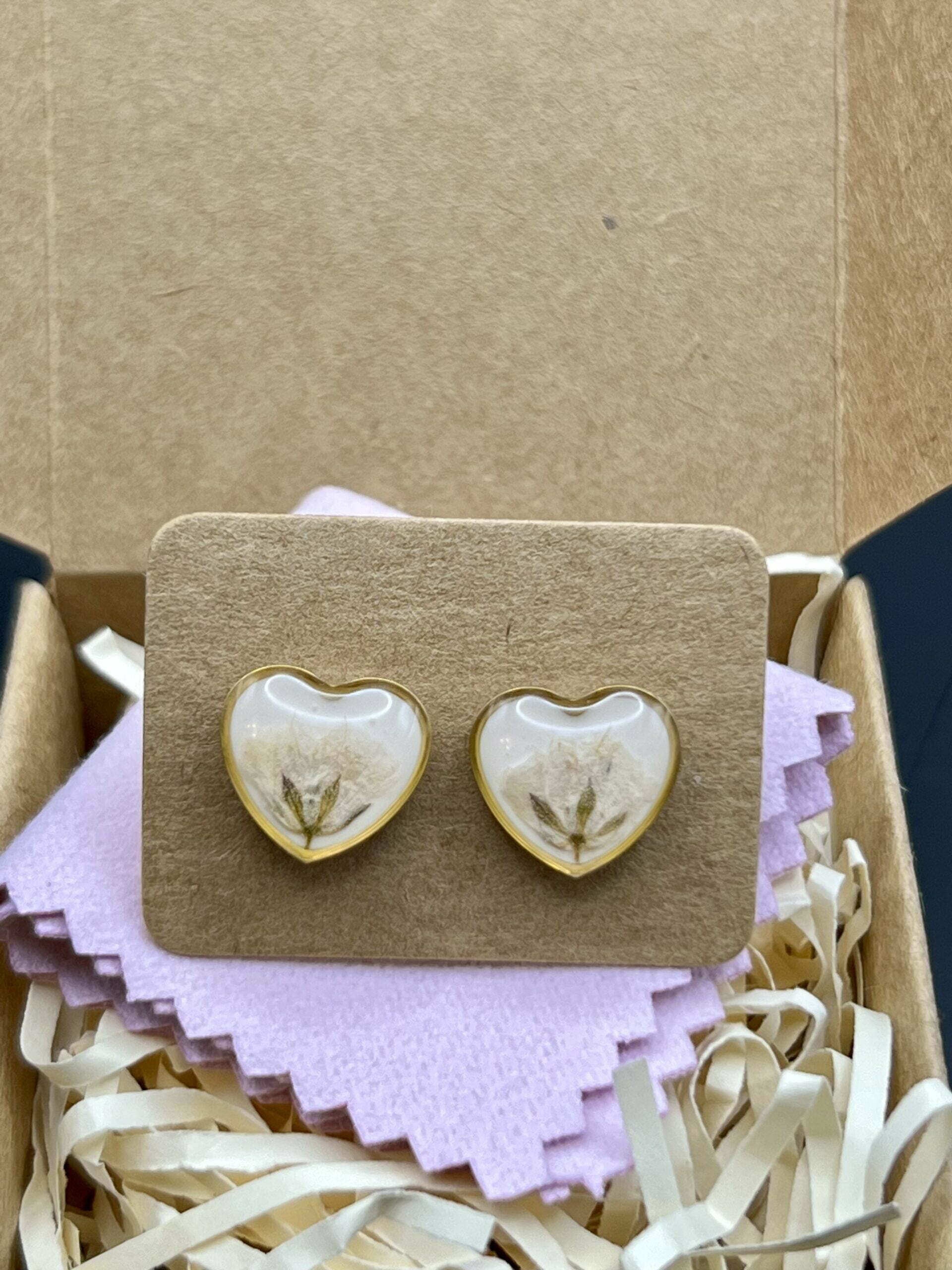 Gypsophila heart gold earrings