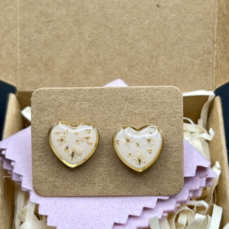 Queen Anne's Lace heart gold stainless steel resin stud earrings