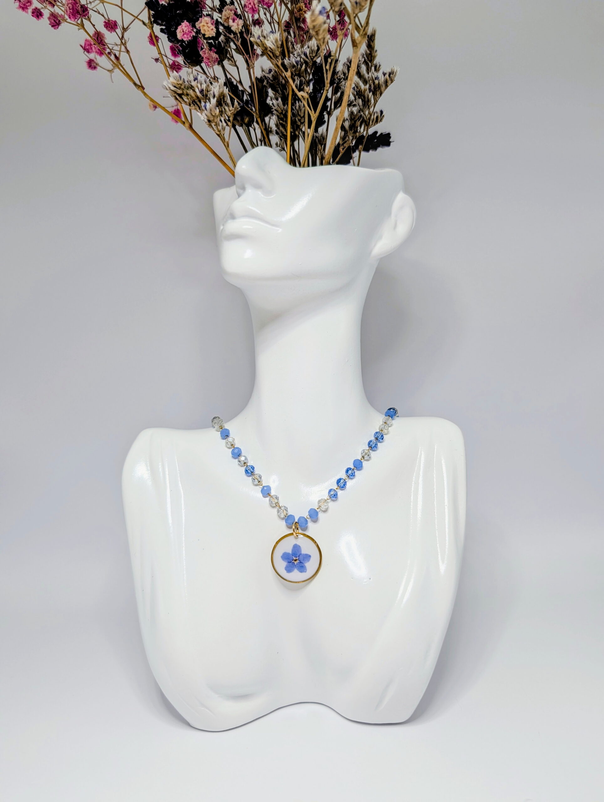 Forget me not beaded necklace - Image 3