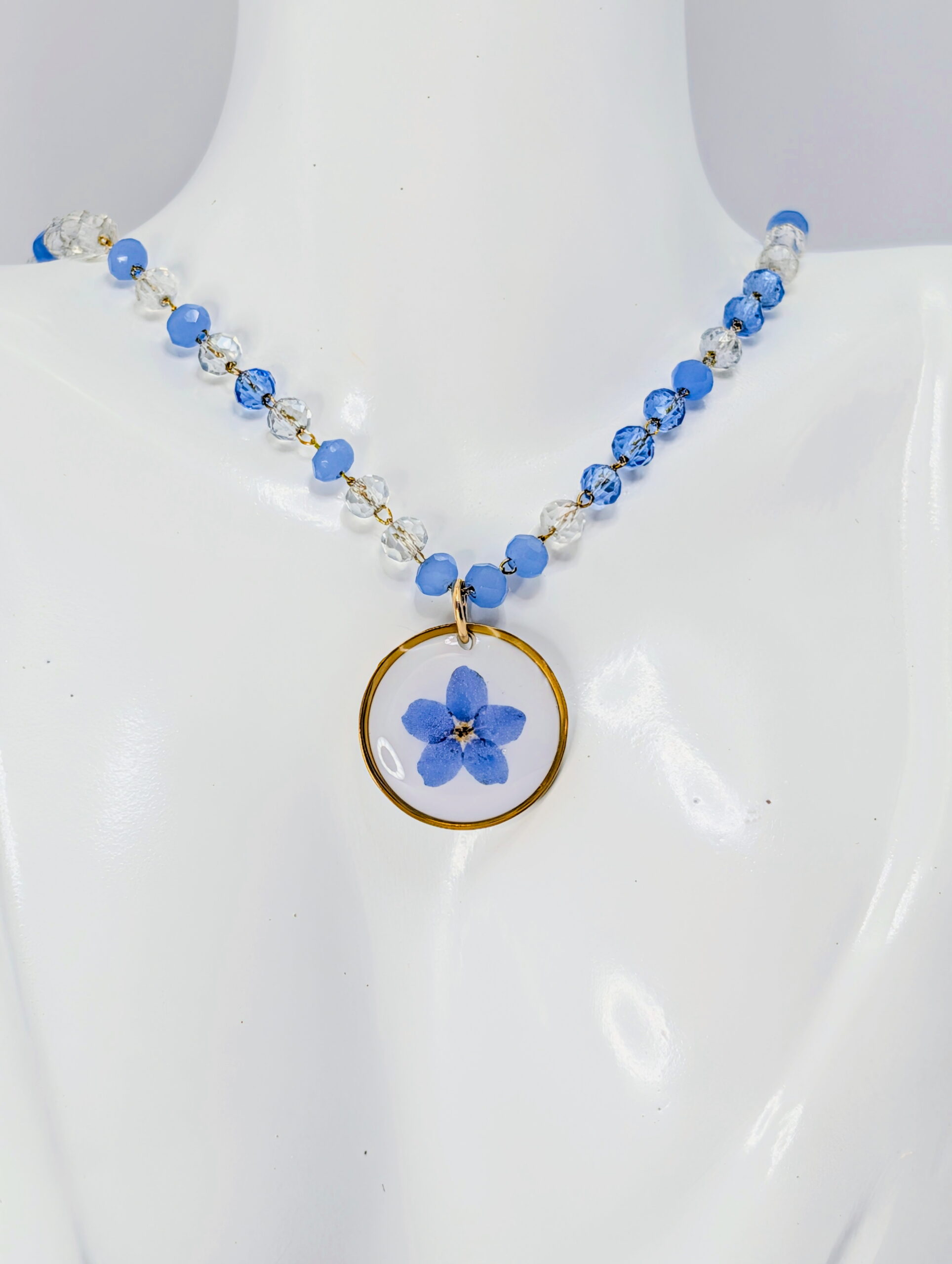 Forget me not beaded necklace